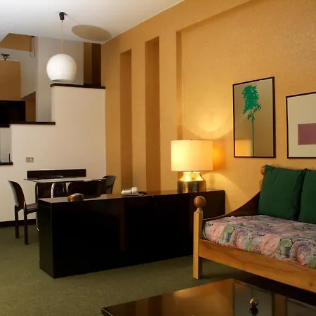 Hotel apartamentowy Domus 4*