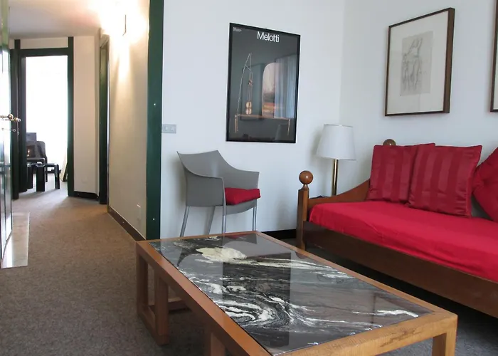 Hotel apartamentowy Domus 4*