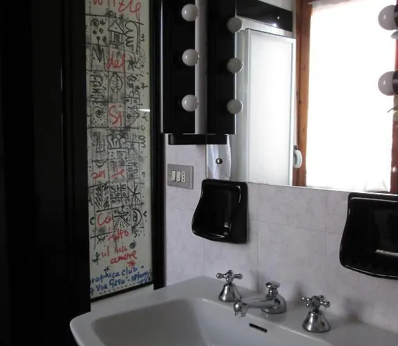 Hotel apartamentowy Domus